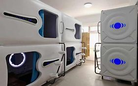 Hostel Napoles